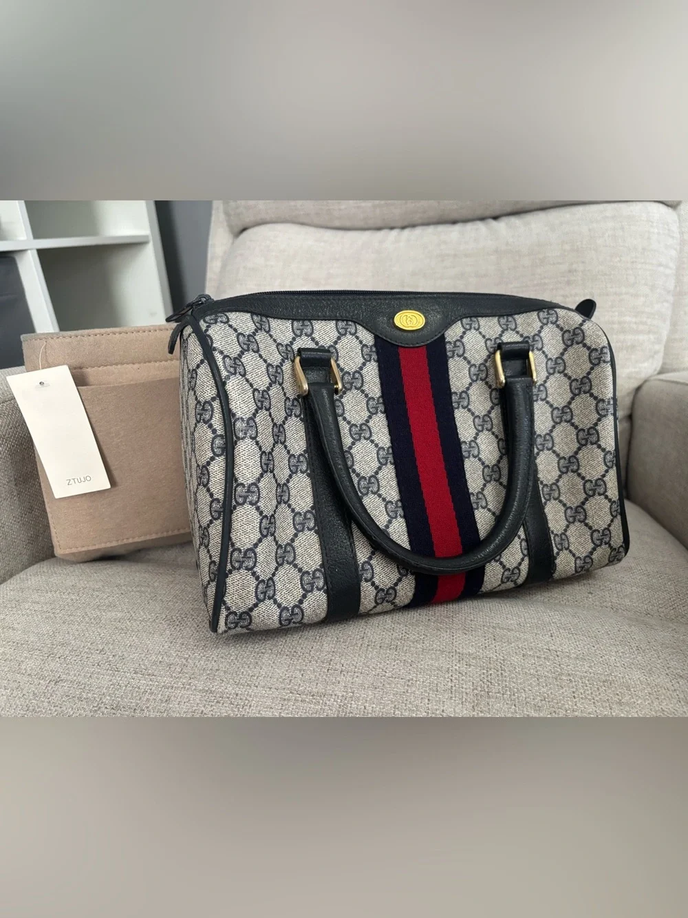 Gucci classic gg